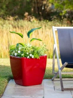 Viva Square Self-Watering Rolling Planter, 20" Diameter, Set Of 2 -Gardeners 3 4 crop 8612930 0035 tif