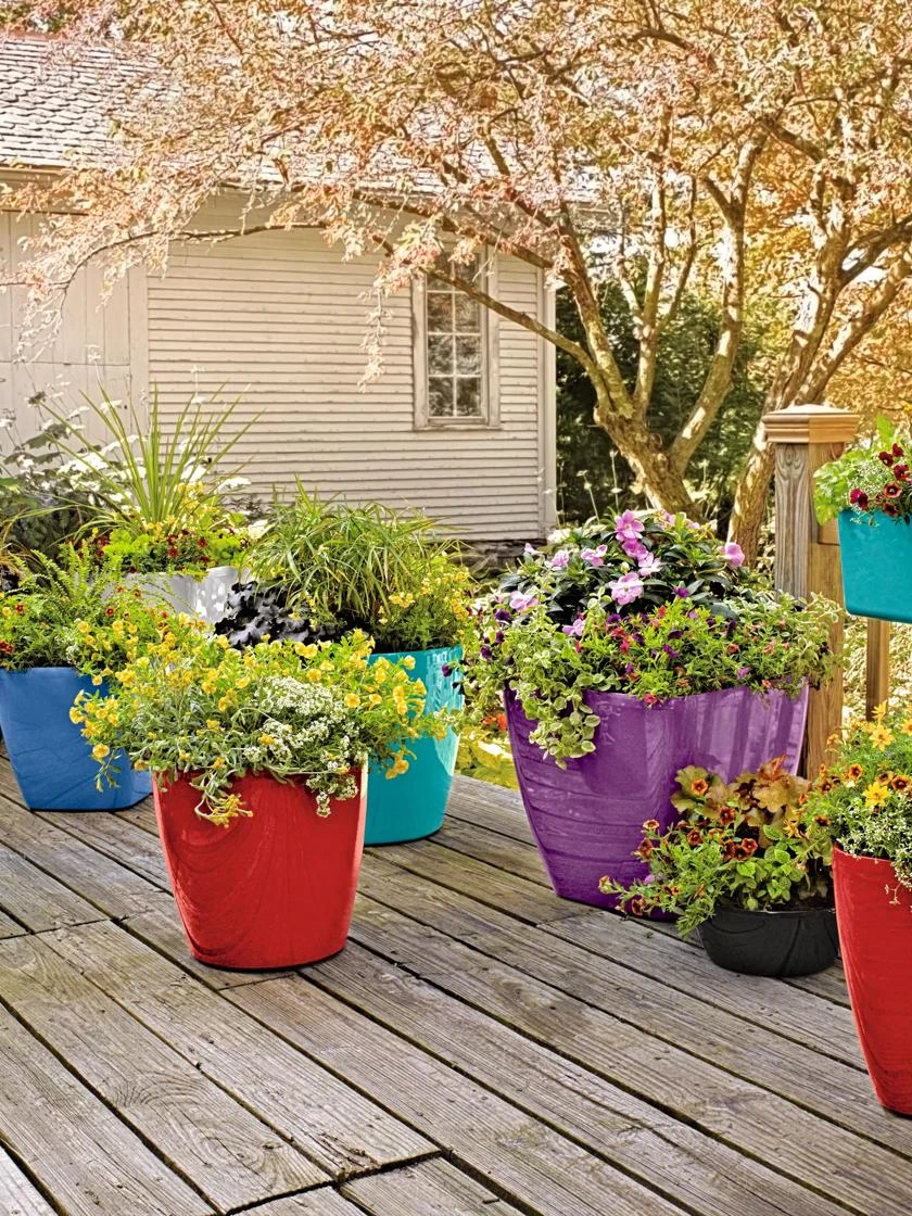 Viva Round Self-Watering Rolling Planter, 14" Diameter 4 Viva Round Self-Watering Rolling Planter, 14" Diameter - Image 2