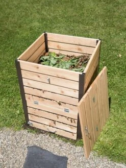 Cedar Compost Bin 9 Cedar Compost Bin -Gardeners 8597527 1335 tif