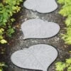 Leaf Stepping Stone -Gardeners 8598247 8039 tif