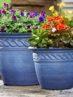 Cortina Self-Watering Planters -Gardeners 8600257 02V tif
