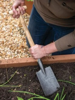 Gardener’s Lifetime Perennial Spade With Short T-Handle 11 Gardener’s Lifetime Perennial Spade With Short T-Handle -Gardeners 8600310 3318 tif