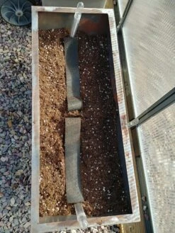 Adjustable Self-Watering Insert For Pots And Planters -Gardeners 8610250 7000 tif