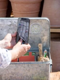 Deluxe Galvanized Seed Saver Kit -Gardeners 8610573 151 tif