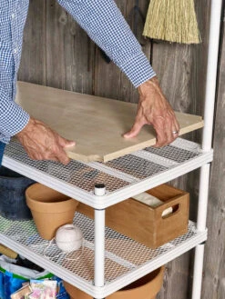 MeshWorks © Potting Bench 18 MeshWorks © Potting Bench -Gardeners 8613015 06v